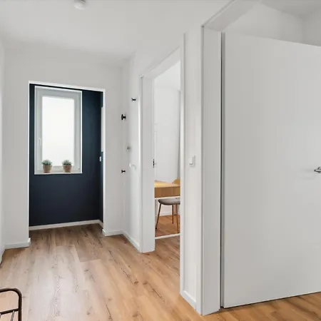 Zwei Fuer Bis Zu 8 Personen Zentral, Modern, Mit Terrasse & Balkon Apartment Bielefeld