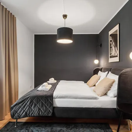 Zwei Fuer Bis Zu 8 Personen Zentral, Modern, Mit Terrasse & Balkon Bielefeld