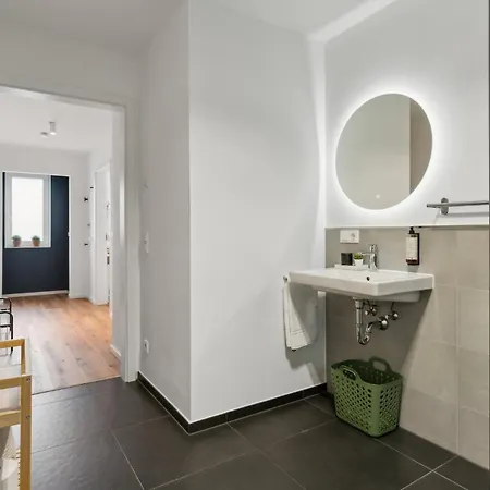 Zwei Fuer Bis Zu 8 Personen Zentral, Modern, Mit Terrasse & Balkon Apartment Bielefeld