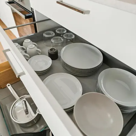 Zwei Fuer Bis Zu 8 Personen Zentral, Modern, Mit Terrasse & Balkon بيليفيلد