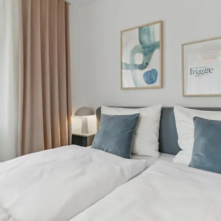 Zwei Fuer Bis Zu 8 Personen Zentral, Modern, Mit Terrasse & Balkon شقة *