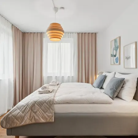 Zwei Fuer Bis Zu 8 Personen Zentral, Modern, Mit Terrasse & Balkon شقة بيليفيلد