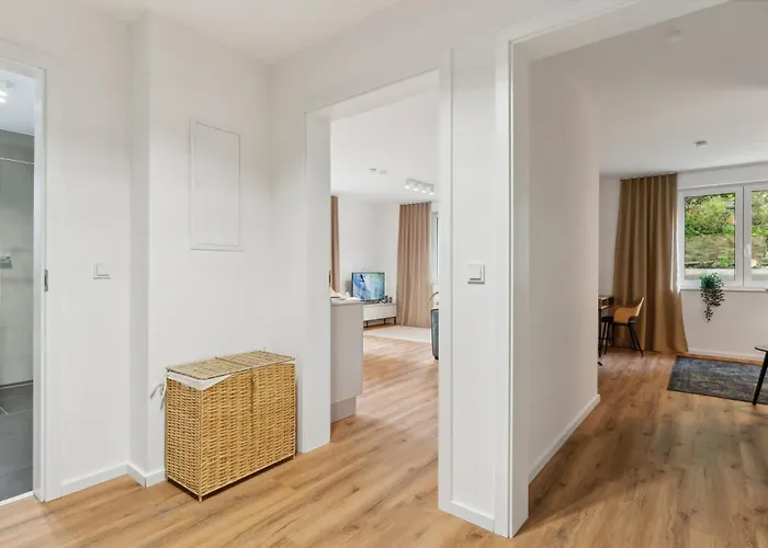 Zwei Fuer Bis Zu 8 Personen Zentral, Modern, Mit Terrasse & Balkon * Bielefeld