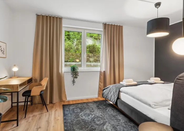 Lejlighed Zwei Fuer Bis Zu 8 Personen Zentral, Modern, Mit Terrasse & Balkon