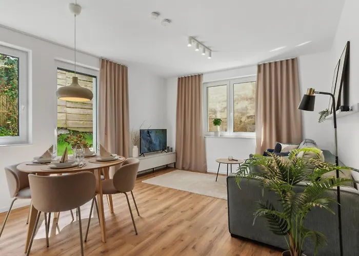 Lejlighed Zwei Fuer Bis Zu 8 Personen Zentral, Modern, Mit Terrasse & Balkon